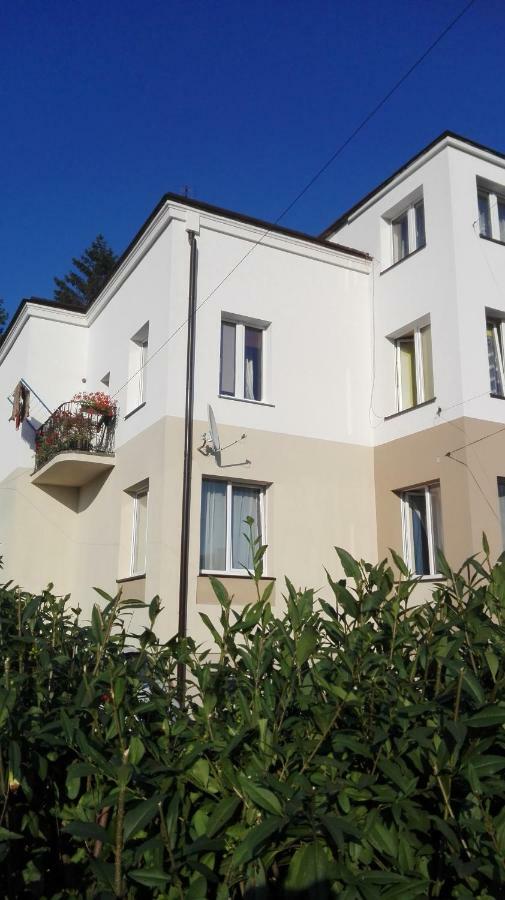 Apartament Blue Krosno Exterior foto